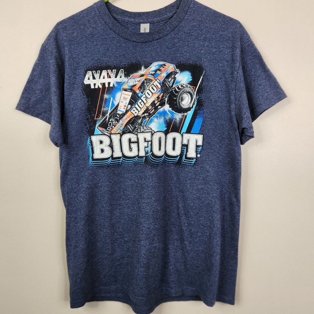 Gildan Heavy Cotton Big Foot Monster Truck Double Sided Graphic Tee Medium